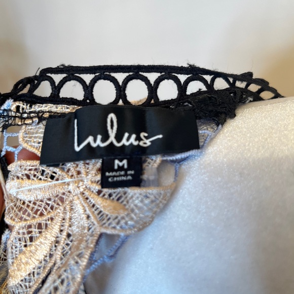 Lulu’s Crochet Lace Ruffled Come To The Party Floral Mini Dress Size Med NWT - Picture 12 of 14